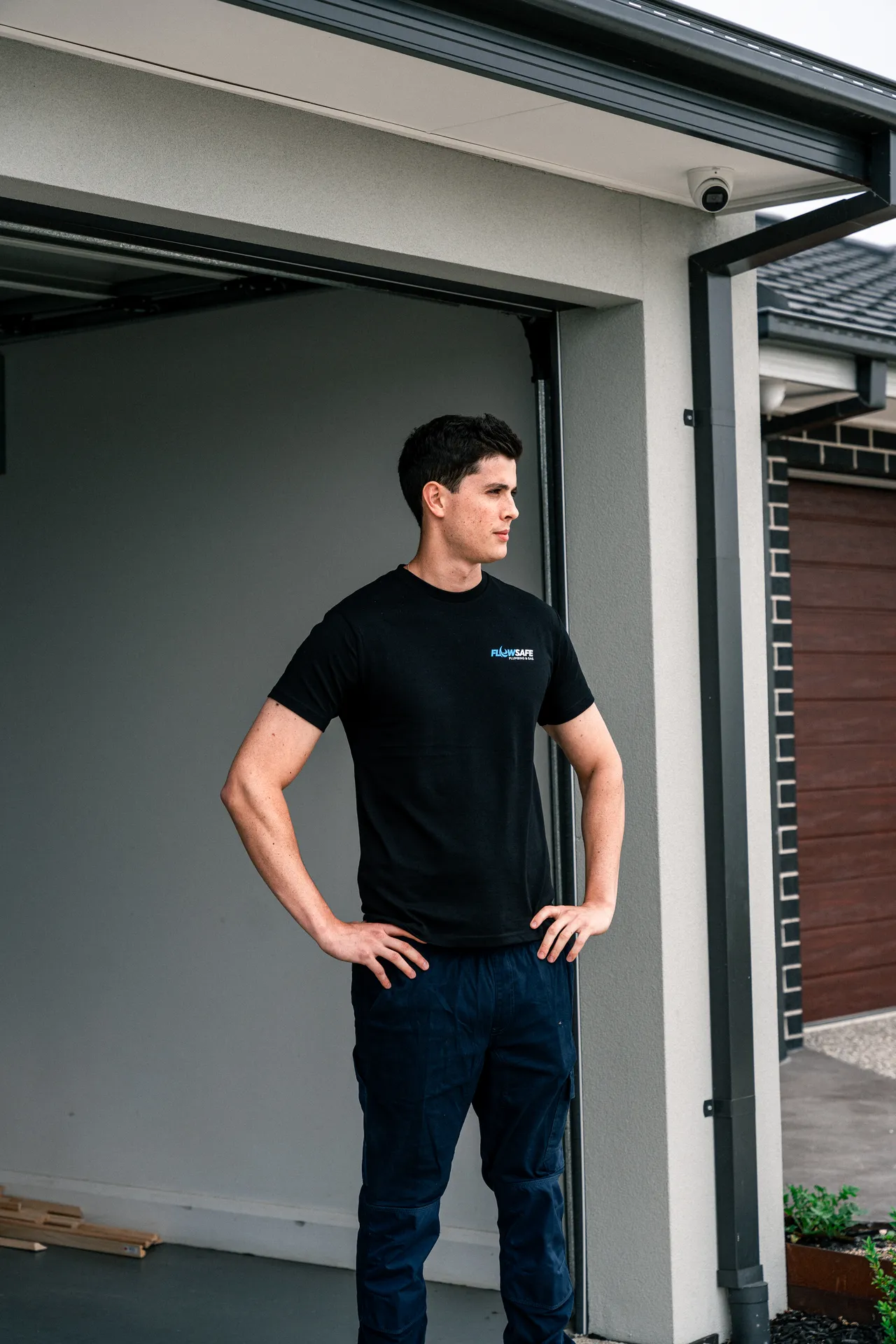 Mr Drainage plumber investigating a smelly drain in Melbourne